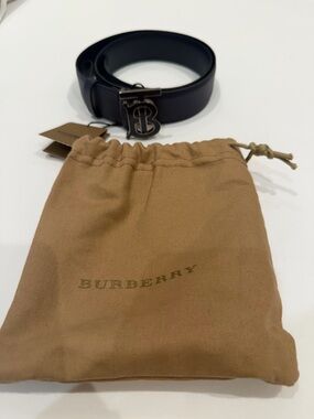 Burberry Blue Leather Men’s Belt with TB Monogram Buckle. Size 75